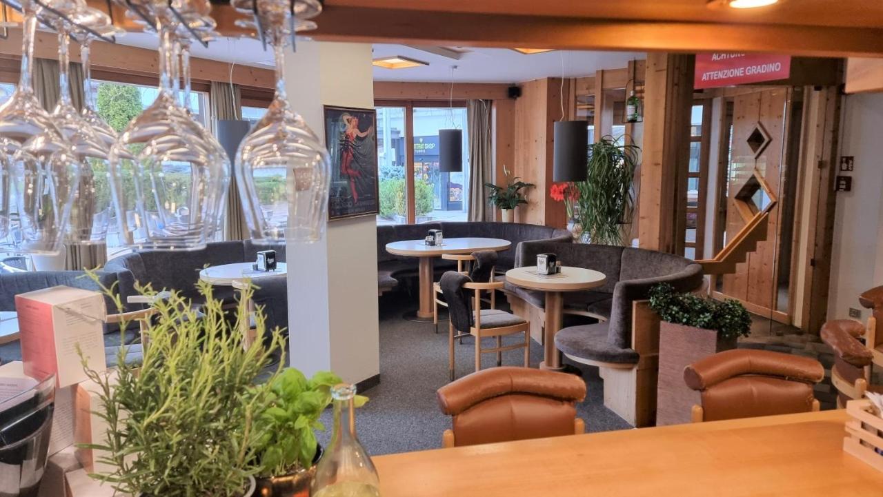 Hotel Tubris Sand in Taufers Exteriör bild