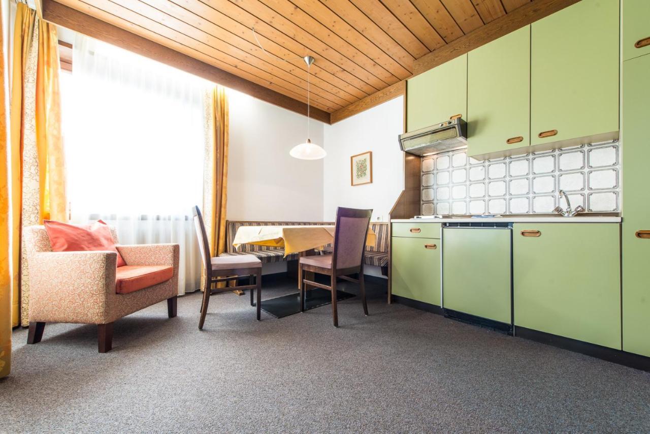 Hotel Tubris Sand in Taufers Exteriör bild